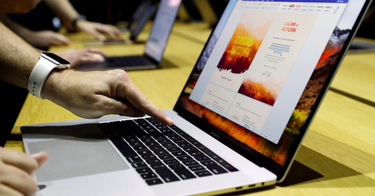 OpenGraph image for 9to5mac.com/2018/06/22/macbook-pro-range/amp/