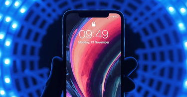 OpenGraph image for 9to5mac.com/2021/08/16/apple-wins-partial-victory-over-patent-troll-optis-but-billions-still-at-stake/