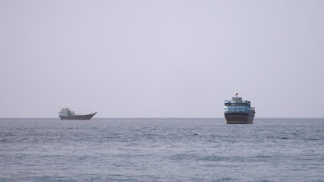 Preview image for: Hormuz Strait Traffic Low Amid Escalating Tensions