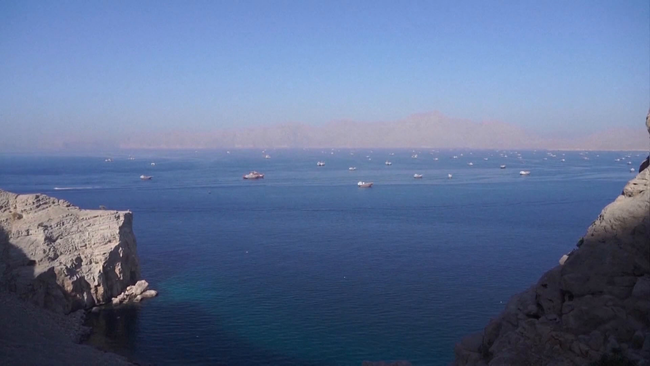 Preview image for: Hormuz Strait: Military Escalation Hits Shipping