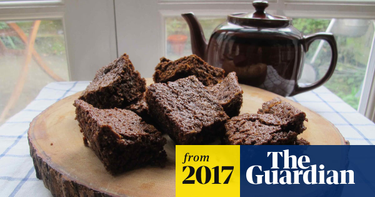 OpenGraph image for amp.theguardian.com/lifeandstyle/2017/nov/02/how-to-make-the-perfect-parkin