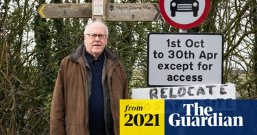OpenGraph image for amp.theguardian.com/politics/2021/jan/20/furious-kent-residents-step-up-fight-over-brexit-lorry-park?__twitter_impression=true