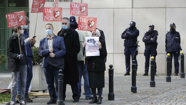 OpenGraph image for apnews.com/article/international-news-poland-abortion-europe-birth-defects-9258358858a72911663cd1d276a8fbd2