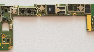 OpenGraph image for arstechnica.com/information-technology/2017/06/intel-fires-warning-shots-at-microsoft-claims-x86-emulation-is-a-patent-minefield/?utm_content=buffer7bcac&utm_medium=social&utm_source=twitter.com&utm_campaign=buffer