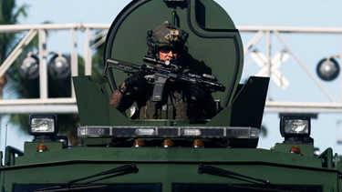 OpenGraph image for arstechnica.com/tech-policy/2020/06/the-pentagons-hand-me-down-helped-militarize-police-heres-how/