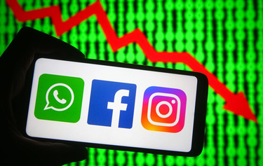 OpenGraph image for arstechnica.com/tech-policy/2022/10/metas-value-plunges-more-than-65-billion-amid-falling-sales-rising-costs/