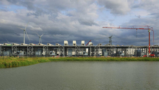 Preview image for: India Data Centers Face High Water Risk