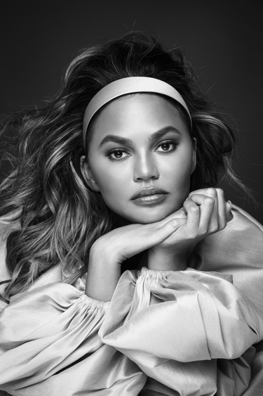 OpenGraph image for chrissyteigen.medium.com