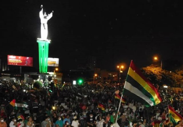 OpenGraph image for correodelsur.com/politica/20201026_union-juvenil-crucenista-califica-de-exitoso-el-paro-y-pide-a-las-ffaa-que-pongan-orden.html