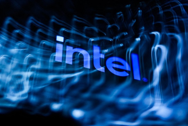 Preview image for: Intel prioritizes high-end CPUs amid AI demand