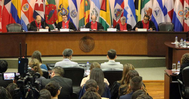 OpenGraph image for eldeber.com.bo/amp/el-deber/la-cidh-opino-que-la-reeleccion-indefinida-no-es-derecho-humano_236715?__twitter_impression=true