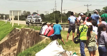 OpenGraph image for eldeber.com.bo/edicion-impresa/paro-en-santa-cruz-aumentan-los-enfrentamientos-y-los-heridos-en-las-provincias_302259