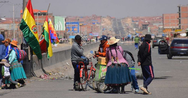 OpenGraph image for eldeber.com.bo/pais/hay-acuerdo-para-levantar-los-bloqueos-y-hacer-las-elecciones-el-18-de-octubre_195186