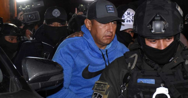 OpenGraph image for eldeber.com.bo/pais/jefe-de-los-f-10-es-enviado-a-san-pedro-por-seis-meses-acusado-de-ser-complice-de-zuniga_375085