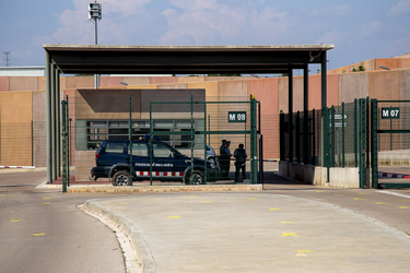 OpenGraph image for english.vilaweb.cat/noticies/dark-days-for-democracy-in-spains-lledoners-prison/