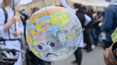 OpenGraph image for gizmodo.com/50-50-chance-hit-1-5-degrees-warming-2026-1848904911