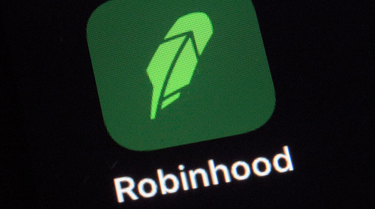 OpenGraph image for gizmodo.com/google-deletes-100-000-negative-reviews-of-robinhood-ap-1846156699?__twitter_impression=true