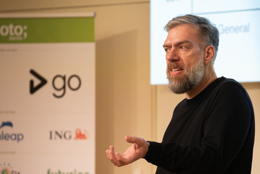 OpenGraph image for gotopia.tech/articles/developing-in-blockchain-the-need-to-know-when-getting-started