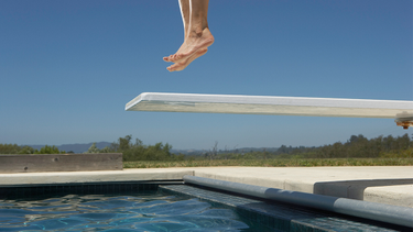 OpenGraph image for hbr.org/2017/08/high-performing-teams-need-psychological-safety-heres-how-to-create-it