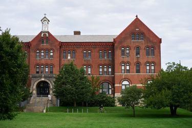 OpenGraph image for hechingerreport.org/with-competition-up-enrollment-down-colleges-are-spending-billions-on-marketing-and-advertising/