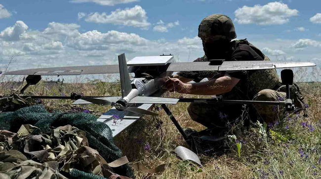Preview image for: Putin Faces Escalation as Ukraine Strikes Deep