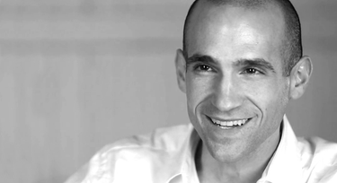 OpenGraph image for journalismdesign.com/nir-eyal-persuasive-technology-good-bad-habits/