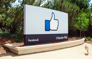 OpenGraph image for medium.com/@glennbeck/what-disturbed-me-about-the-facebook-meeting-3bbe0b96b87f#.7kac74p0j
