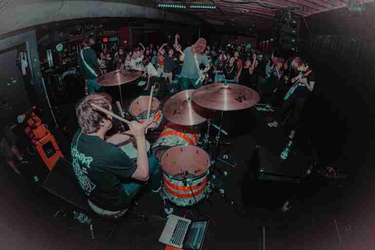 OpenGraph image for newnoisemagazine.com/postcards-nice-meet-video/