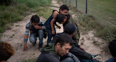 OpenGraph image for news.yahoo.com/border-patrol-is-confiscating-migrant-kids-medicine-us-doctors-say-225354608.html