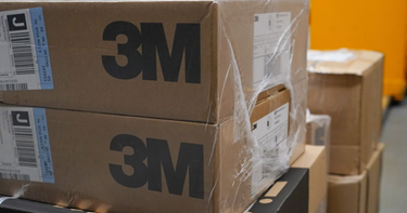 OpenGraph image for nymag.com/intelligencer/2020/04/hospitals-face-a-white-house-blockade-for-coronavirus-ppe.html