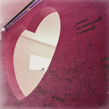 OpenGraph image for photo.cate.blog/2017/05/heart-shaped-hole-%f0%9f%92%9f/