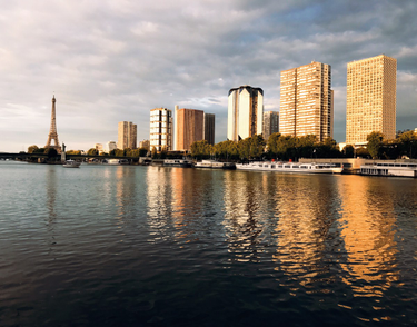 OpenGraph image for photo.cate.blog/2017/06/paris-in-the-evening-%f0%9f%8f%99/