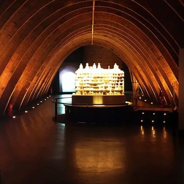 OpenGraph image for photo.cate.blog/2018/01/inside-casa-mila-%f0%9f%92%95/