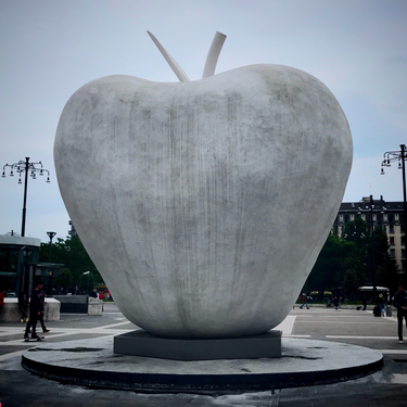 OpenGraph image for photo.cate.blog/2018/03/%f0%9f%8d%8e/