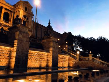 OpenGraph image for photo.cate.blog/2018/04/dusk-in-bcn/