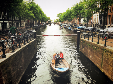 OpenGraph image for photo.cate.blog/2018/05/%f0%9f%9a%a4/