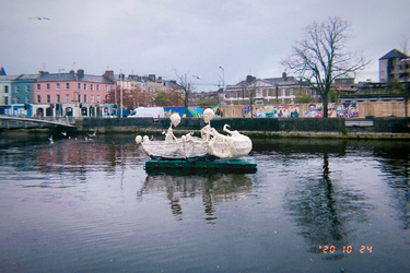 OpenGraph image for photo.cate.blog/2020/10/%e2%98%a0%ef%b8%8f/