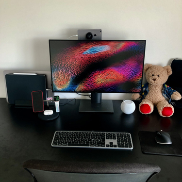 OpenGraph image for simonbs.dev/posts/using-an-iphone-as-my-webcam/