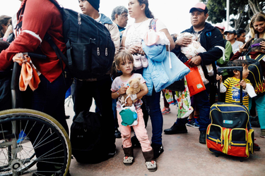 OpenGraph image for slate.com/news-and-politics/2018/06/how-you-can-fight-family-separation-at-the-border.html