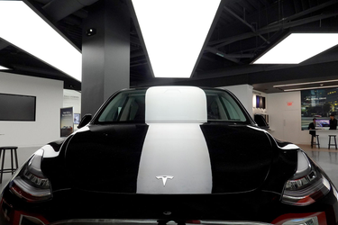 OpenGraph image for slate.com/technology/2021/10/tesla-missy-cummings-nhtsa-elon-musk.html