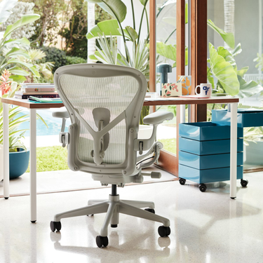 OpenGraph image for store.hermanmiller.com/office/office-chairs/celle-chair/2195937.html?lang=en_US