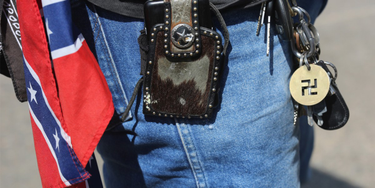 OpenGraph image for theintercept.com/2017/01/31/the-fbi-has-quietly-investigated-white-supremacist-infiltration-of-law-enforcement/