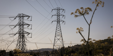 OpenGraph image for theintercept.com/2019/10/11/pge-power-shutdown-california/