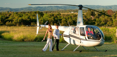 OpenGraph image for thepointsguy.com/2017/04/helicopter-pub-crawls-australia/