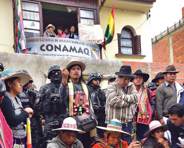 OpenGraph image for woborders.blog/2017/07/06/2014-conamaq-in-crisis-pro-government-faction-seizes-headquarters-by-force/