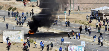 OpenGraph image for woborders.wordpress.com/2016/08/30/cooperative-mining-protest-leaves-vice-minister-four-protesters-dead-in-bolivia