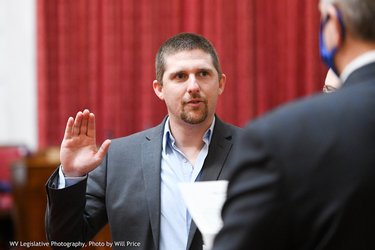 OpenGraph image for wvmetronews.com/2021/01/06/w-va-delegate-just-sworn-in-among-the-rioters-storming-u-s-capitol/