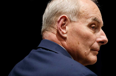 OpenGraph image for aol.com/article/news/2018/11/21/white-house-chief-of-staff-john-kelly-signs-off-on-use-of-force-law-enforcement-role-for-border-troops/23596206/?a_dgi=aolshare_twitter