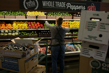 OpenGraph image for bloomberg.com/news/articles/2017-06-16/amazon-to-buy-whole-foods