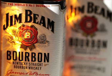 OpenGraph image for bloomberg.com/news/articles/2019-07-03/fire-at-jim-beam-bourbon-warehouse-threatens-40k-barrels-report-jxn9fkfk?utm_campaign=socialflow-organic&utm_content=business&cmpid=socialflow-twitter-business&utm_medium=social&utm_source=twitter